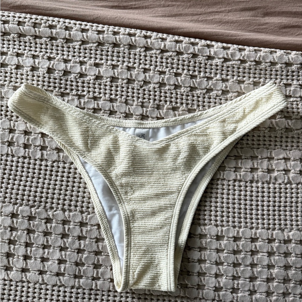 NEW Ivory Rose Ivory Textured Bikini Bottom Size‎ 12